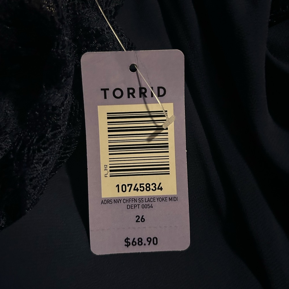 Torrid navy chiffon ss lace yoke midi dress - Picture 3 of 12